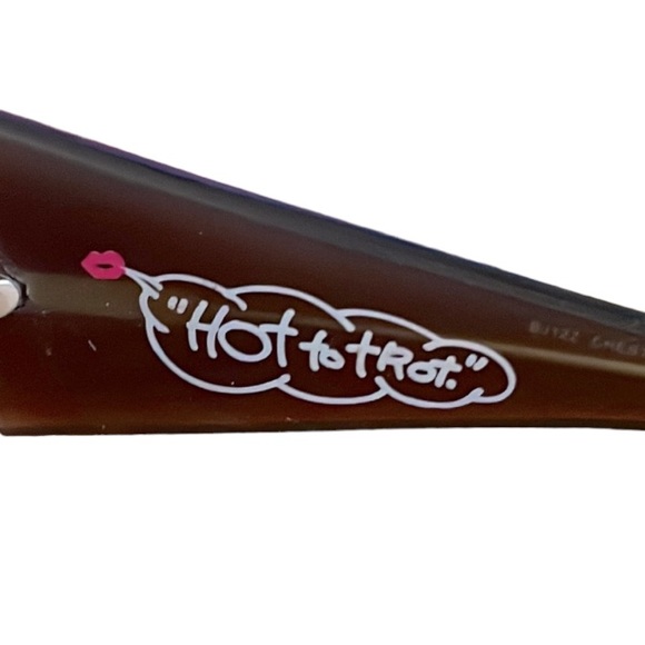 BETSEY JOHNSON➕Hot To Trot Sunglasses - Picture 4 of 6